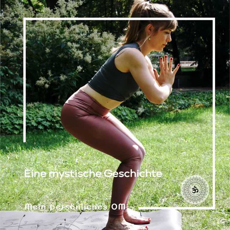 junge Frau praktiziert im Freien Utkatasana in Stille
